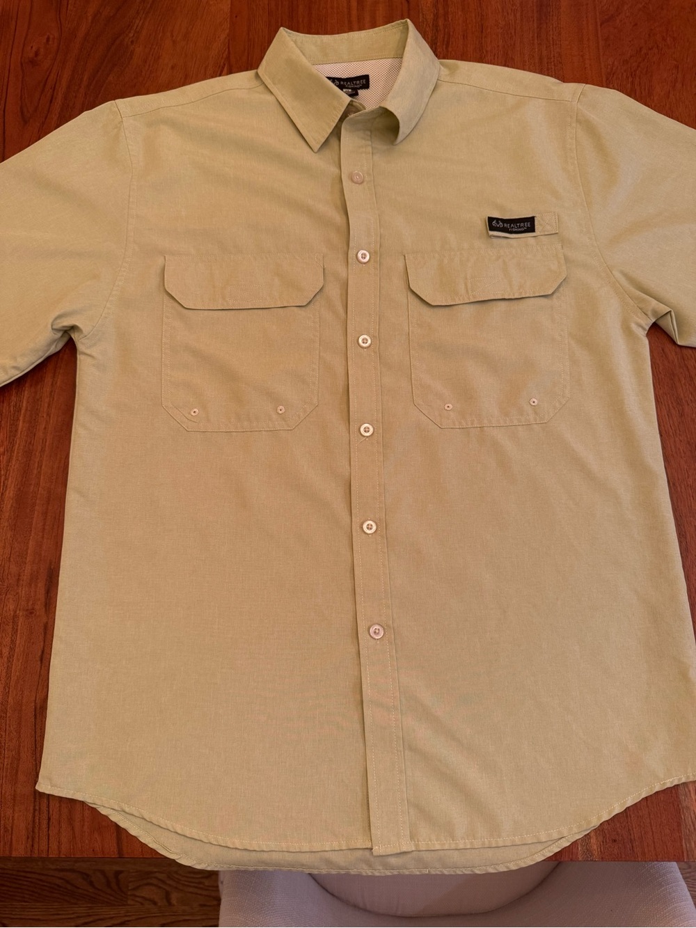 Realtree Men's Light Olive Button-Down Shirt